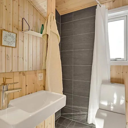 3 Bedroom Awesome In